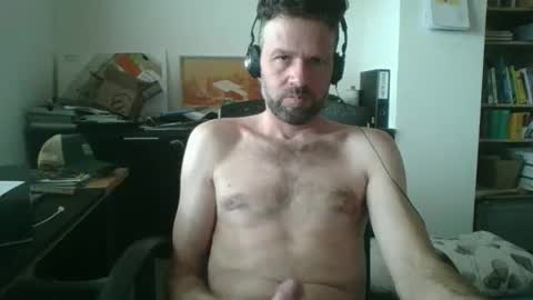 Snapshot of dragonflyy83 chatting on 02/20/26, 09:43 dragonflyy83 online show from 02/20/26, 09:43