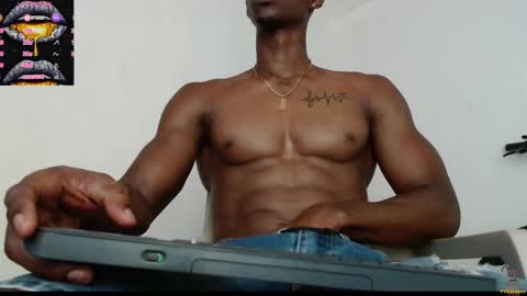 Snapshot of drake_brown_23 chatting on 02/09/25, 07:09 Drake 23 online show from 02/09/25, 07:09