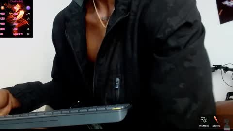 Snapshot of drake_brown_23 chatting on 02/17/25, 11:23 Drake 23 online show from 02/17/25, 11:23