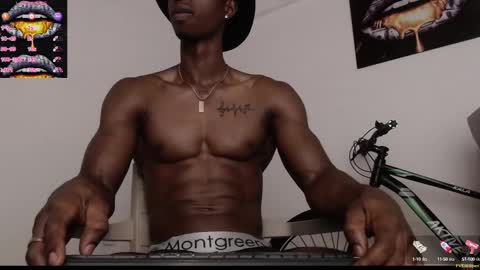 Snapshot of drake_brown_23 chatting on 02/23/25, 02:25 Drake 23 online show from 02/23/25, 02:25