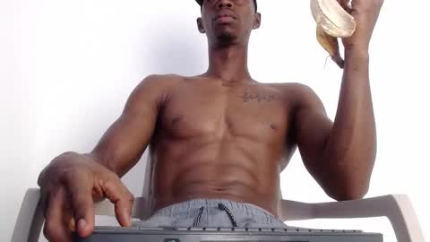 Snapshot of drake_brown_23 chatting on 09/12/25, 01:11 Drake 23 online show from 09/12/25, 01:11