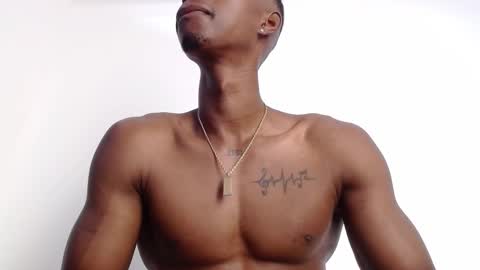 Snapshot of drake_brown_23 chatting on 10/01/25, 01:50 Drake 23 online show from 10/01/25, 01:50