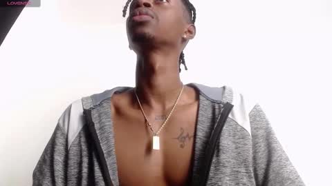 Snapshot of drake_brown_23 chatting on 10/09/25, 06:22 Drake 23 online show from 10/09/25, 06:22