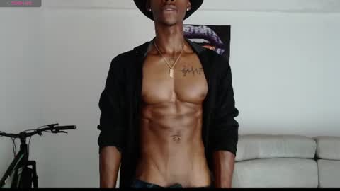 Snapshot of drake_brown_23 chatting on 06/16/26, 12:35 Drake 23 online show from 06/16/26, 12:35