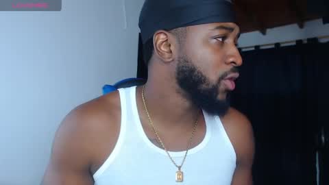 Snapshot of drake_nassir4 chatting on 06/10/26, 03:50 ---Drake--- online show from 06/10/26, 03:50