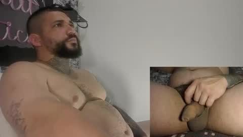 Snapshot of drake_white1 chatting on 09/29/25, 03:44 drake whitee Independent Model online show from 09/29/25, 03:44