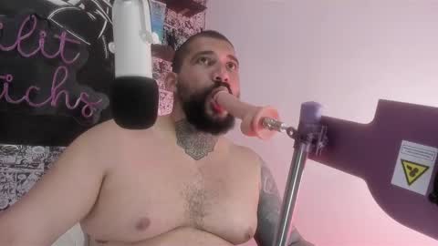 Snapshot of drake_white1 chatting on 11/05/25, 04:12 drake whitee Independent Model online show from 11/05/25, 04:12