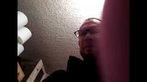 Snapshot of drakefimon chatting on 12/20/25, 06:04 drakefimon online show from 12/20/25, 06:04