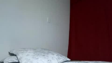 Andrs  Independent Model online show from 04/23/26, 10:36