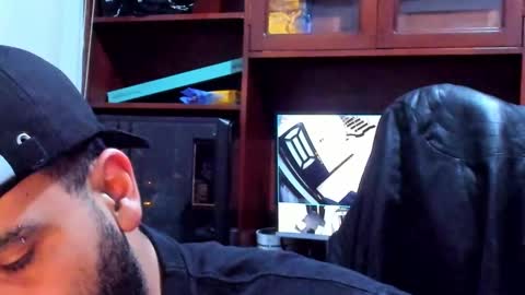 Snapshot of drako_argenti_ chatting on 01/28/25, 06:38 Drako online show from 01/28/25, 06:38