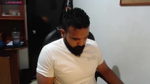 Snapshot of drako_argenti_ chatting on 01/06/26, 12:42 Drako online show from 01/06/26, 12:42