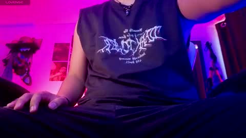 drako_kingx online show from 10/21/25, 03:35
