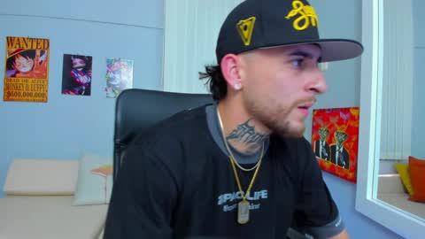 Snapshot of drako_lamar chatting on 01/18/25, 06:43 Drako online show from 01/18/25, 06:43