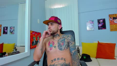 Snapshot of drako_lamar chatting on 01/30/25, 06:21 Drako online show from 01/30/25, 06:21