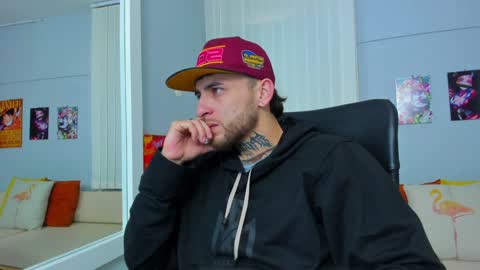 Snapshot of drako_lamar chatting on 02/04/25, 12:22 Drako online show from 02/04/25, 12:22