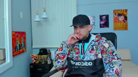 Snapshot of drako_lamar chatting on 02/25/25, 12:34 Drako online show from 02/25/25, 12:34