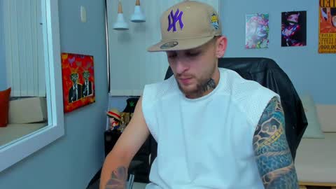 Snapshot of drako_lamar chatting on 03/01/25, 04:11 Drako online show from 03/01/25, 04:11