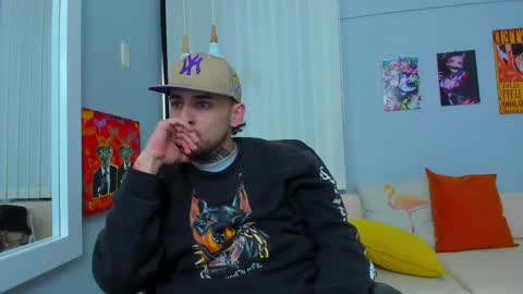 Snapshot of drako_lamar chatting on 03/05/25, 05:08 Drako online show from 03/05/25, 05:08