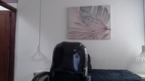 Snapshot of drakos_hairy chatting on 02/02/25, 05:37 Drakos online show from 02/02/25, 05:37