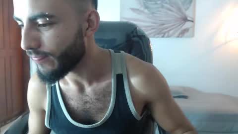 Snapshot of drakos_hairy chatting on 02/22/25, 11:24 Drakos online show from 02/22/25, 11:24