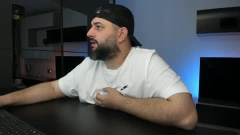 Snapshot of dravenpeak chatting on 05/12/26, 05:43 DravenPeak online show from 05/12/26, 05:43