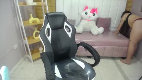 Draviana  online show from 10/05/25, 03:05