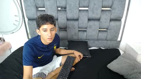 -- nicolle and jhon -- online show from 02/14/25, 07:28