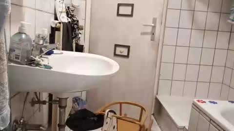 Snapshot of drdonzo687 chatting on 10/30/25, 02:13 David online show from 10/30/25, 02:13