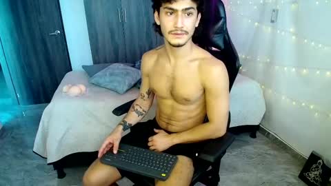 ANDRE AND SOPHIE online show from 03/04/26, 07:31