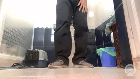 new profile Aircum99  online show from 11/15/25, 05:20