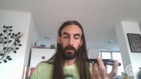 new profile Aircum99  online show from 11/25/25, 04:51