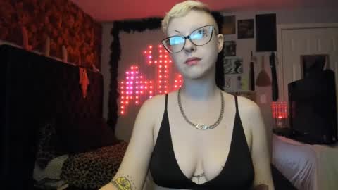 Your Majesty online show from 12/04/24, 05:05