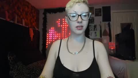 Your Majesty online show from 12/12/24, 07:19