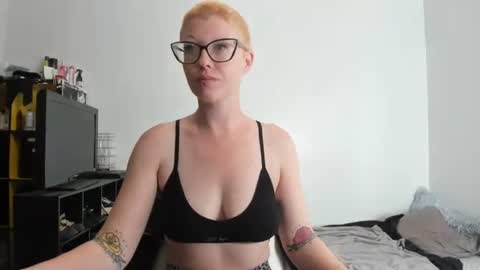 Your Majesty online show from 10/02/25, 03:41