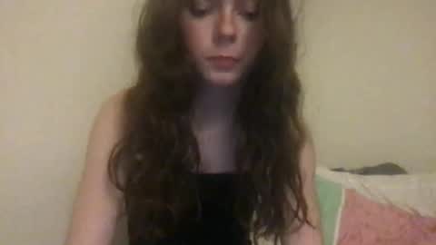 Snapshot of dream1girl_ chatting on 12/12/24, 12:38 ur dream girl online show from 12/12/24, 12:38