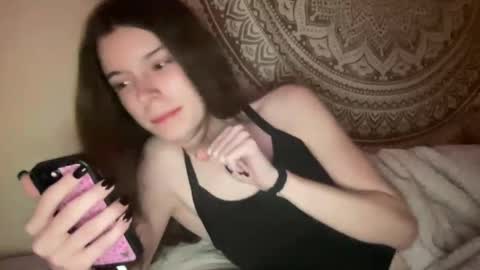 Snapshot of dream1girl_ chatting on 11/20/25, 03:28 ur dream girl online show from 11/20/25, 03:28