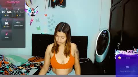 Snapshot of dream__girls69944 chatting on 12/12/24, 10:13 sharon online show from 12/12/24, 10:13