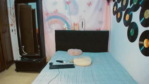 Snapshot of dream__girls69944 chatting on 02/11/26, 10:31 sharon online show from 02/11/26, 10:31