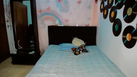 Snapshot of dream__girls69944 chatting on 02/13/26, 09:38 sharon online show from 02/13/26, 09:38