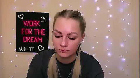 dream_dolly_ online show from 09/09/25, 04:28