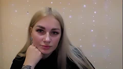 dream_dolly_ online show from 10/02/25, 10:33