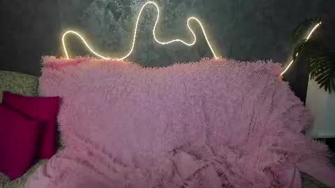 Olivia online show from 07/12/26, 04:09