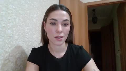 dream_petal_ online show from 04/07/26, 03:34