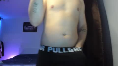 Johnny online show from 03/10/26, 10:04