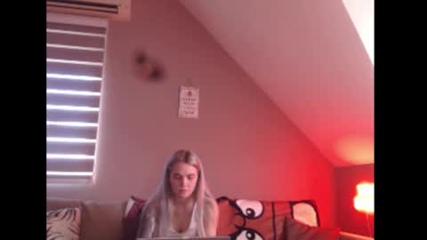 A girl online show from 02/18/26, 08:21