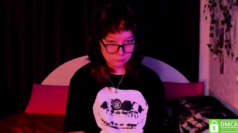 Snapshot of dreamgirllove chatting on 10/17/25, 10:34 Billy online show from 10/17/25, 10:34