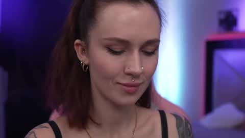 Sarah online show from 02/21/25, 08:27