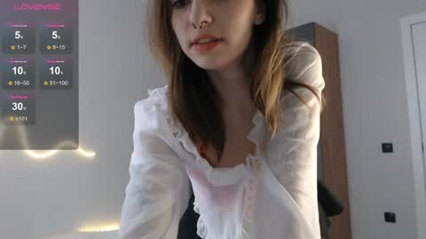 Snapshot of dreamhale chatting on 02/07/25, 11:45 Hello im Eva online show from 02/07/25, 11:45