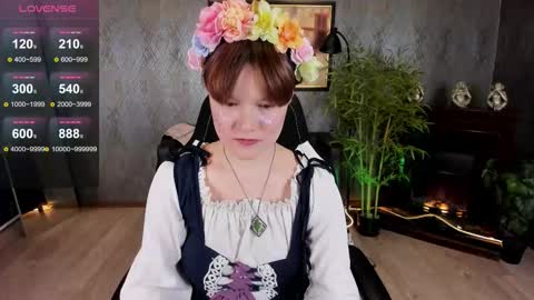 Snapshot of dreammyluna chatting on 11/28/25, 10:01 Luna online show from 11/28/25, 10:01