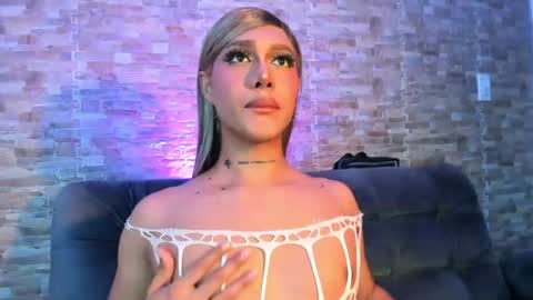 dreams_chloe online show from 07/14/26, 10:21